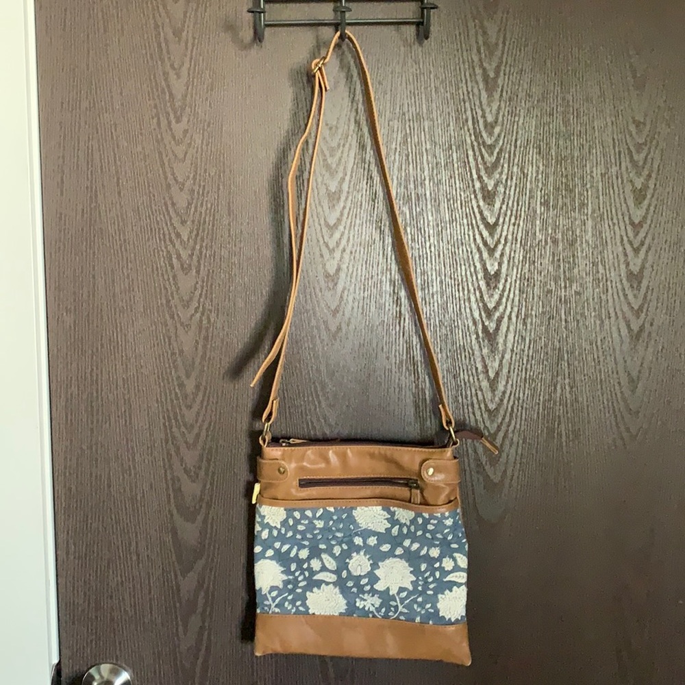 Adjustable Joyn Purse